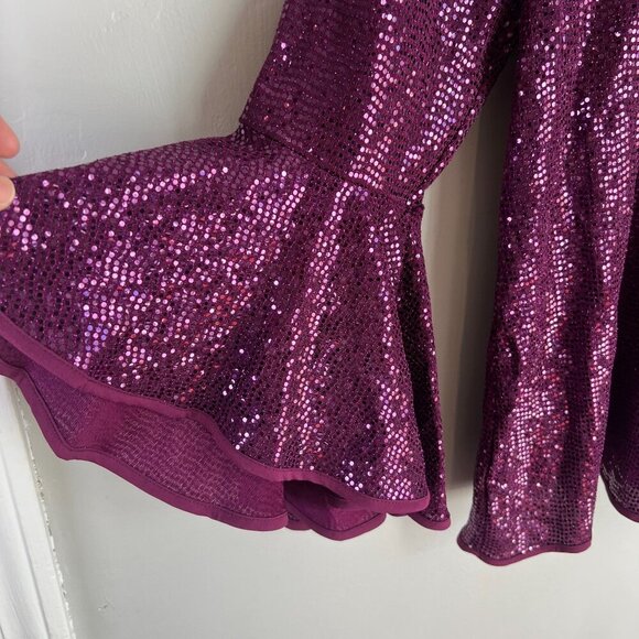 Vince Camuto Metallic Knit Flutter Sleeve Top LARGE Arresting Plum - Picture 3 of 10